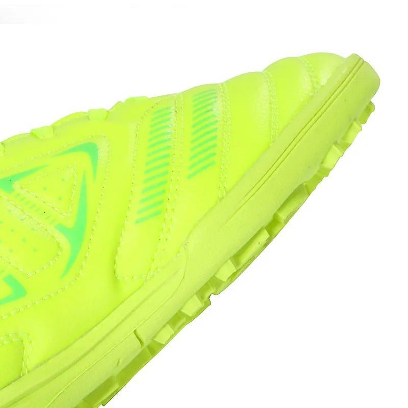 KELME Men Training TF Soccer Shoes Artificial Grass Anti-Slippery Youth Football Shoes AG Sports Training Shoes   871701
