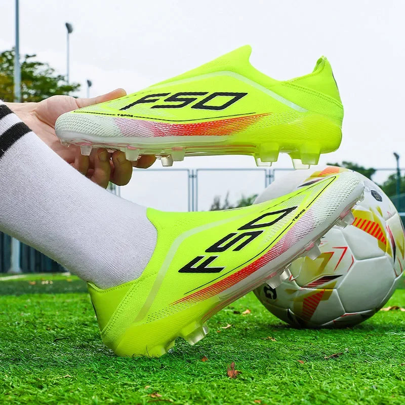 New High Quality Men Football Shoes Anti-Slip Soccer Cleats Breathable Training Sneakers Durable Wear Resistant Outdoor