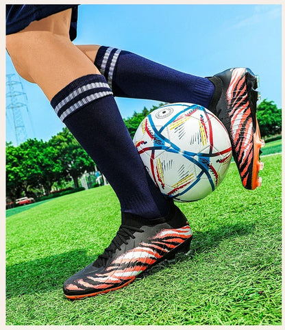 New Men Football Boots Sport Ultralight Non-Slip Outdoor Adult Cleats Match Unisex Soccer Shoes Comfortable Grass High-quality
