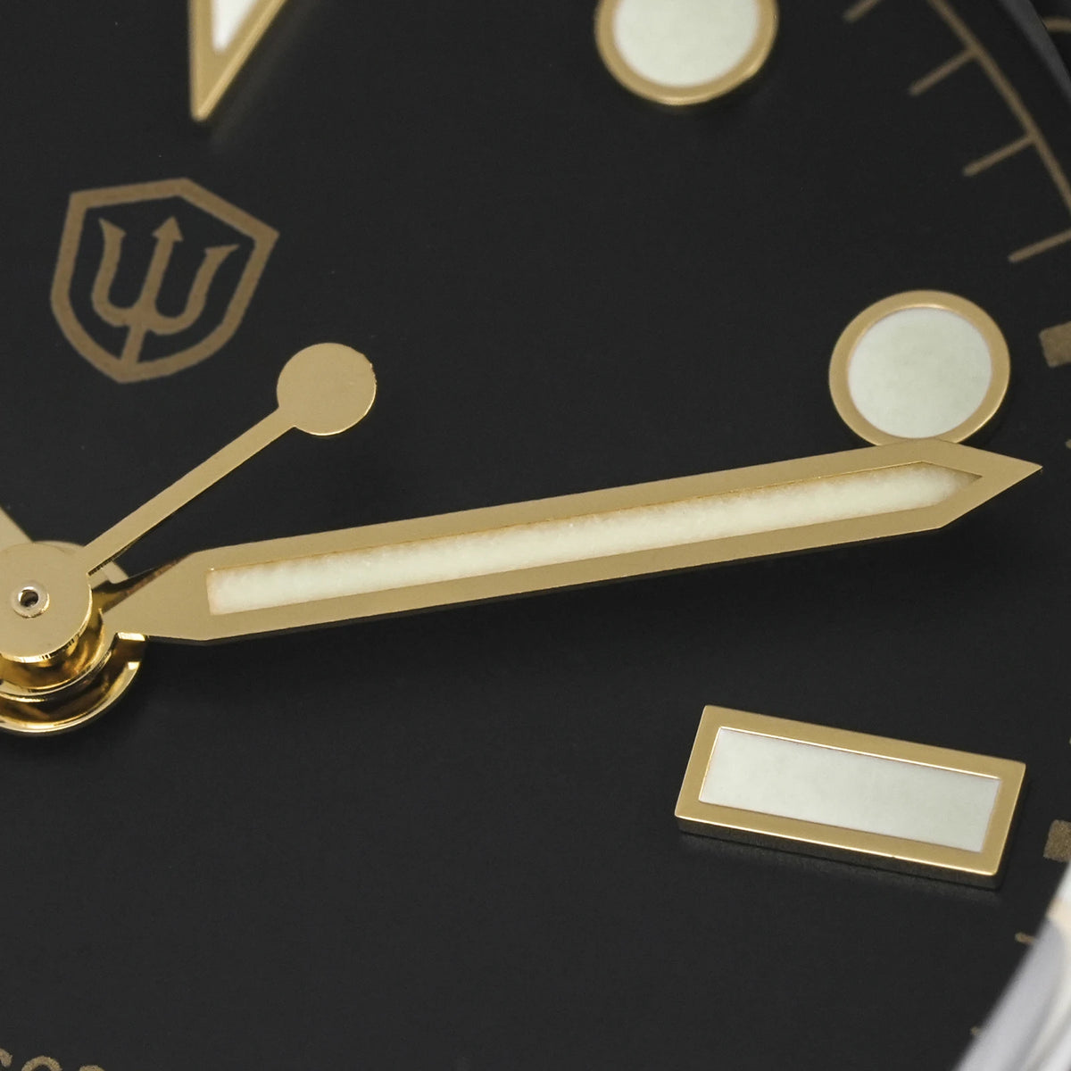 Watchdives WD7922 Quartz Watch Men VH31 Movement Sapphire Crystal 200m Waterproof Wristwatch Luminous 37mm Vintage BB54 Watches