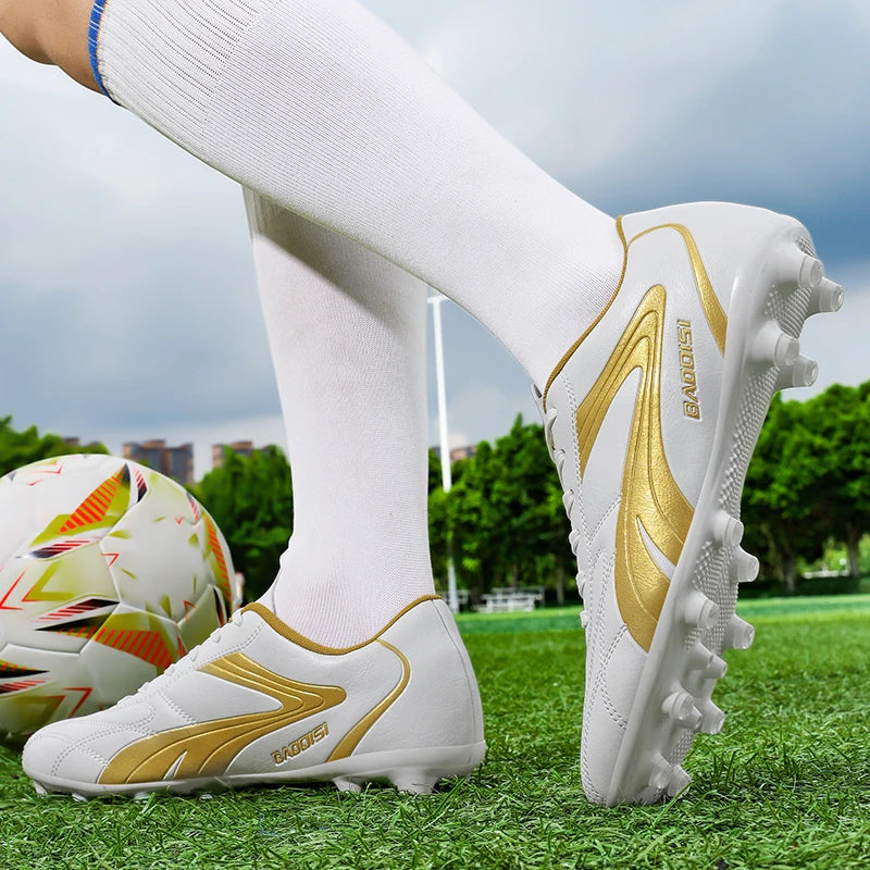 New Professional Men Soccer Shoes Adult Football Sneakers Indoor Futsal Ultralight Non-Slip Sport Wear-Resistant Footboot Boots