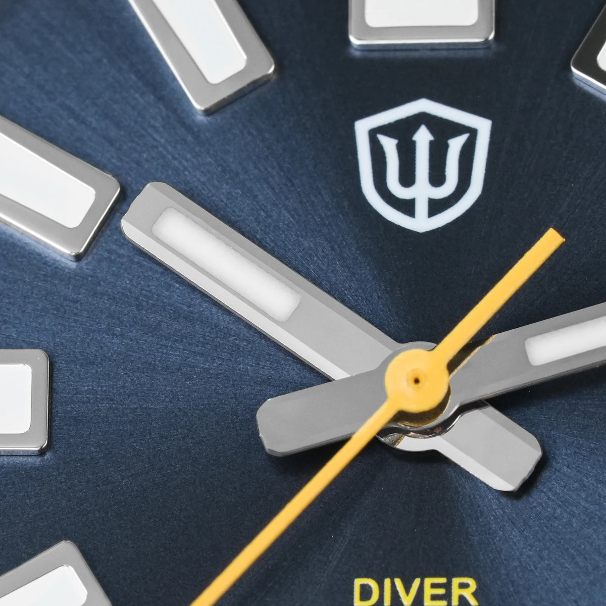 WATCHDIVES WD1965 V2 Men’s Luxury Dive Watch VH31 Quartz, Sapphire Crystal, Stainless Steel & 200M Water Resistant