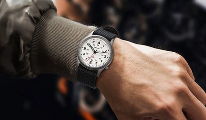 BERNY Titanium Watches for Men Classic Mens Field Watch Easy Read Outdoor Quartz Wristwatch Super Luminous Sapphire 5ATM