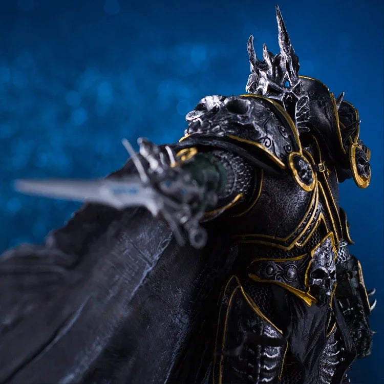 Figura anime de World of Warcraft de 36cm, periféricos de juego, 7.º Rey Exánime Illidan Stormrage, modelo decorativo de escritorio, regalos, juguetes para niños
