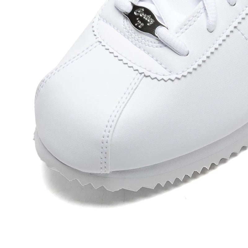 Nike Women's Shoes Cortez Basic Sl (Gs) Sports Shoes, Low-Top Sneakers, Lightweight and Comfortable Retro Casual Shoes 904764-101