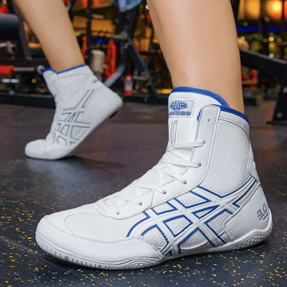 2026 Lightweight Wrestling Shoes For Men Professional Boxing Training Sneakers Large Size Black White Gym Outdoor Sports