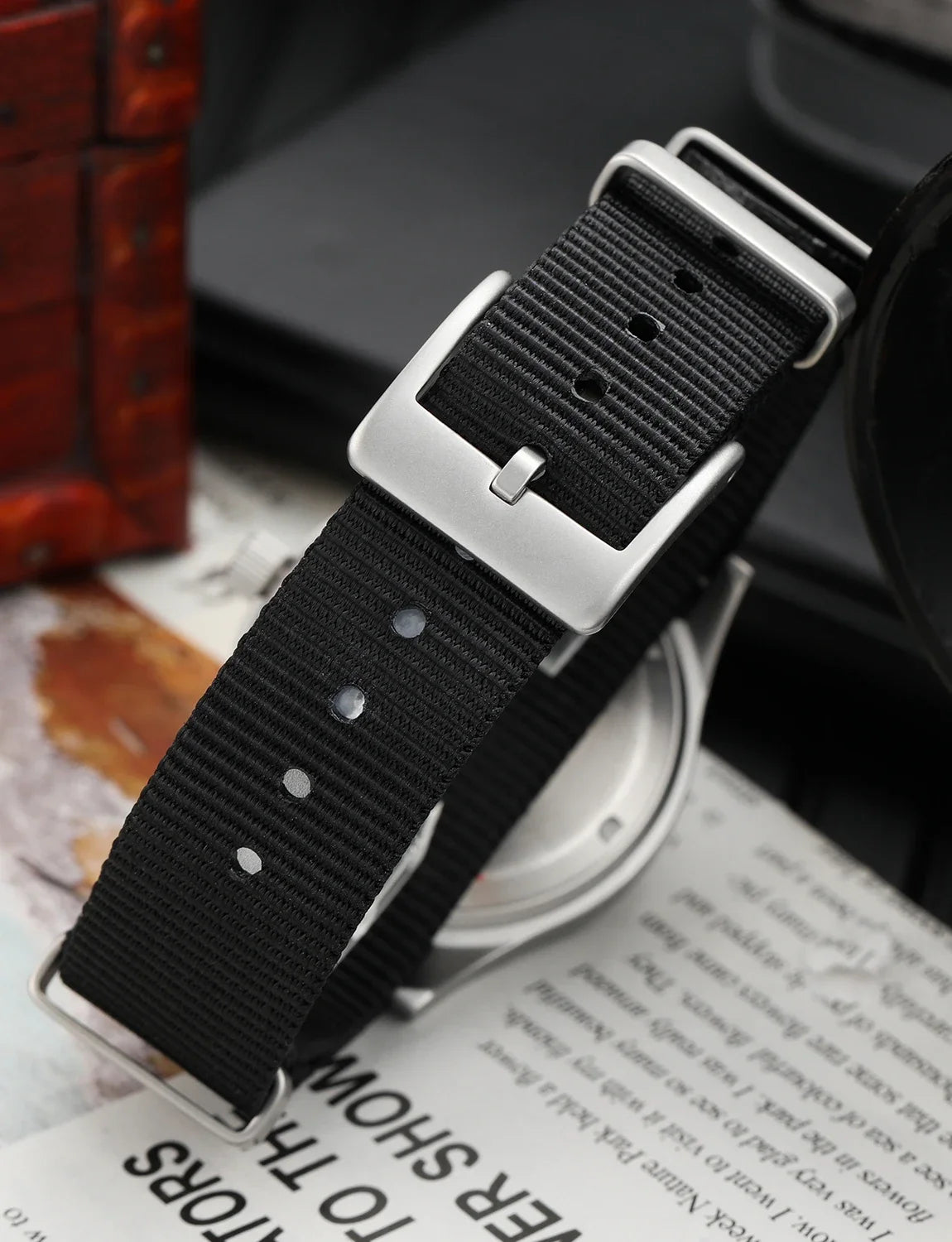 Militado D12 Quartz Watch Men VD78 Movement Domed Sapphire Crystal V2 Clear AR Coating Wristwatch 10Bar Water Resistance Watches