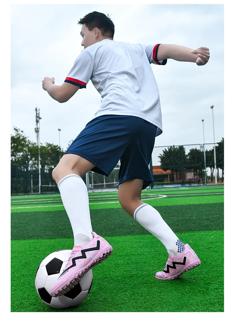 Mens Football Shoes Anti Slip Wear-resistant Grass Contest Training Youth Football Boots Light Five-a-side Soccer Shoes for Man
