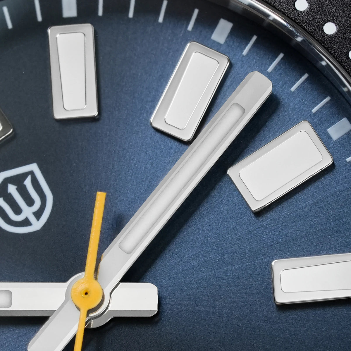 WATCHDIVES WD1965 V2 Men’s Luxury Dive Watch VH31 Quartz, Sapphire Crystal, Stainless Steel & 200M Water Resistant