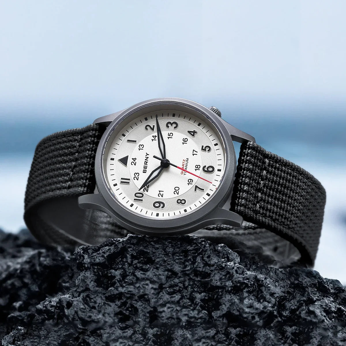 BERNY Titanium Watches for Men Classic Mens Field Watch Easy Read Outdoor Quartz Wristwatch Super Luminous Sapphire 5ATM