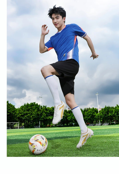 New Professional Men Soccer Shoes Adult Football Sneakers Indoor Futsal Ultralight Non-Slip Sport Wear-Resistant Footboot Boots