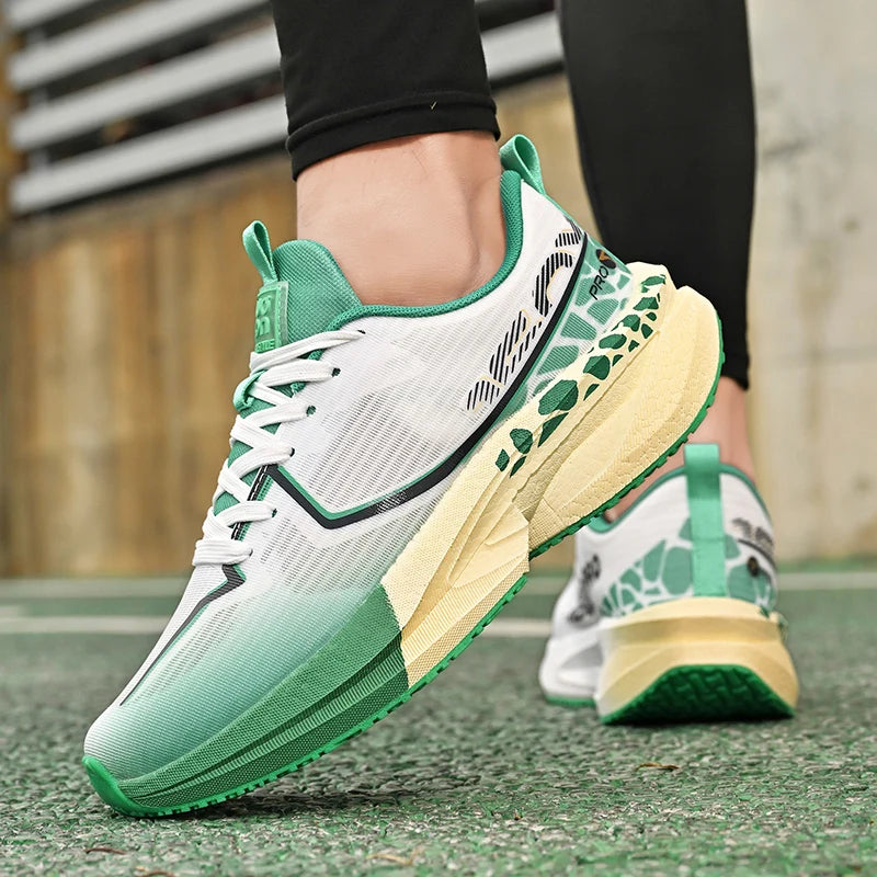 Mens Sports Shoes New Marathon Casual Sports Lightweight Running Shoes Youth Comfortable Mesh Cushioning Outdoor Fitness Shoes