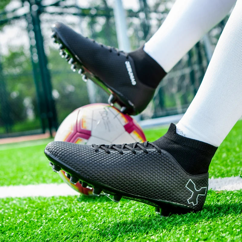 Men Quality Soccer Shoes Durable Boys Football Boots Lightweight Children Football Shoes Futsal Training Sneakers Soccer Cleats
