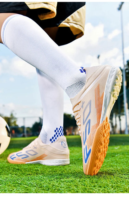 Ultralight Outdoor Sport Men's Soccer Shoes Training Football Sneakers for Youth Turf Soccer Cleats Cleats Non-Slip