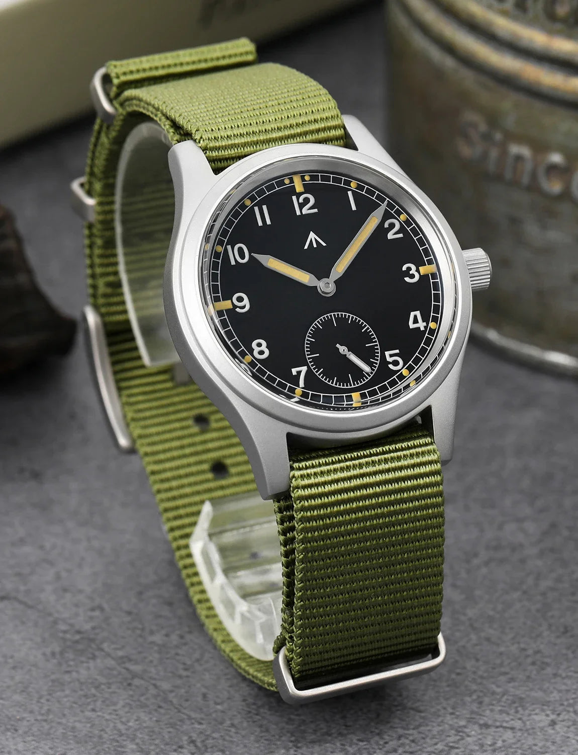 Militado D12 Quartz Watch Men VD78 Movement Domed Sapphire Crystal V2 Clear AR Coating Wristwatch 10Bar Water Resistance Watches