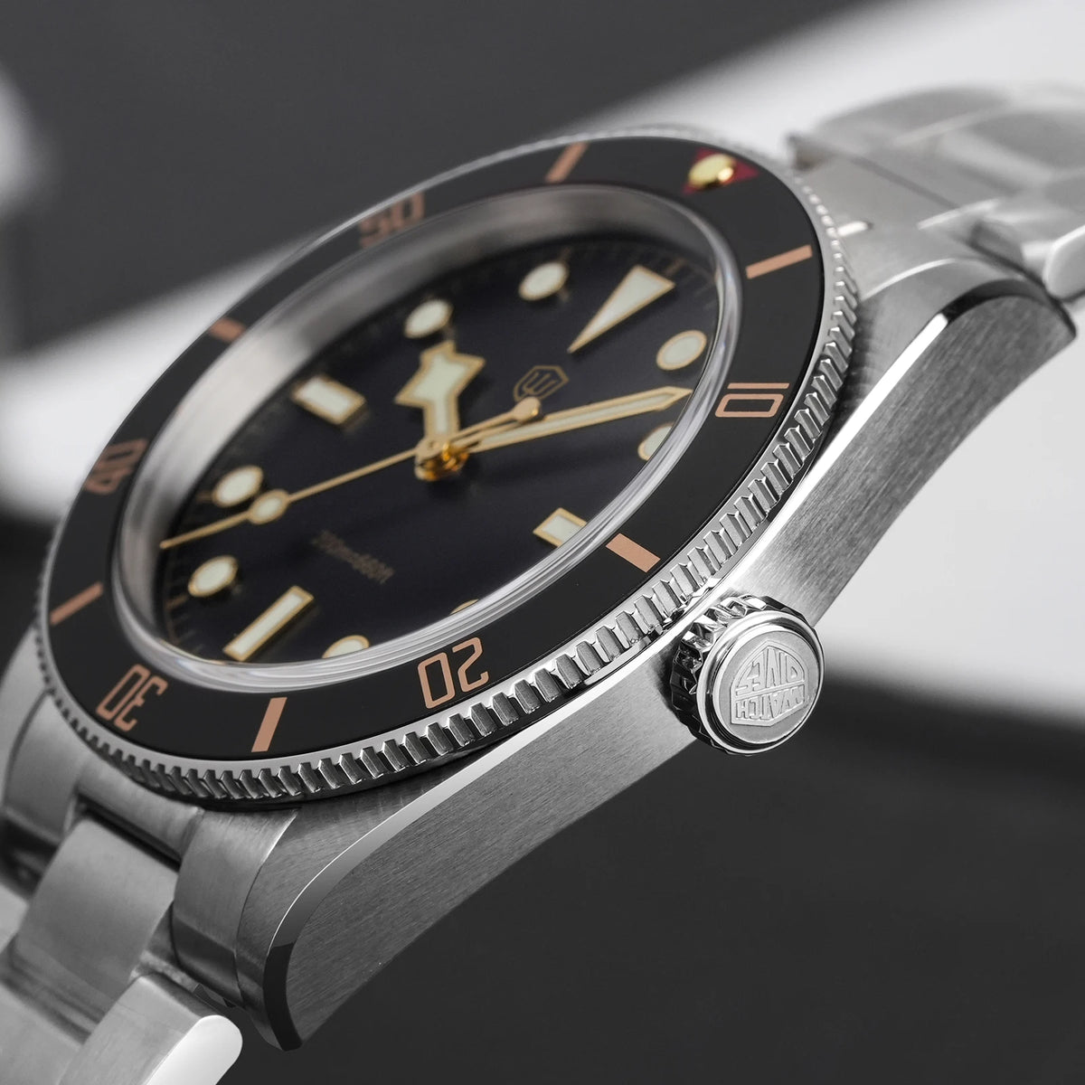 Watchdives WD7922 Quartz Watch Men VH31 Movement Sapphire Crystal 200m Waterproof Wristwatch Luminous 37mm Vintage BB54 Watches