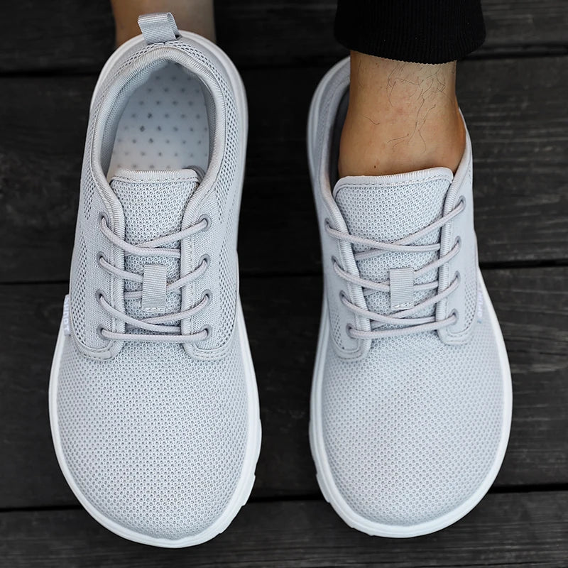 Lightweight Men's Sports Shoes with Wide Foot Mesh and Quick Drying Design, Breathable Outdoor Hiking Shoes for Women Trainers