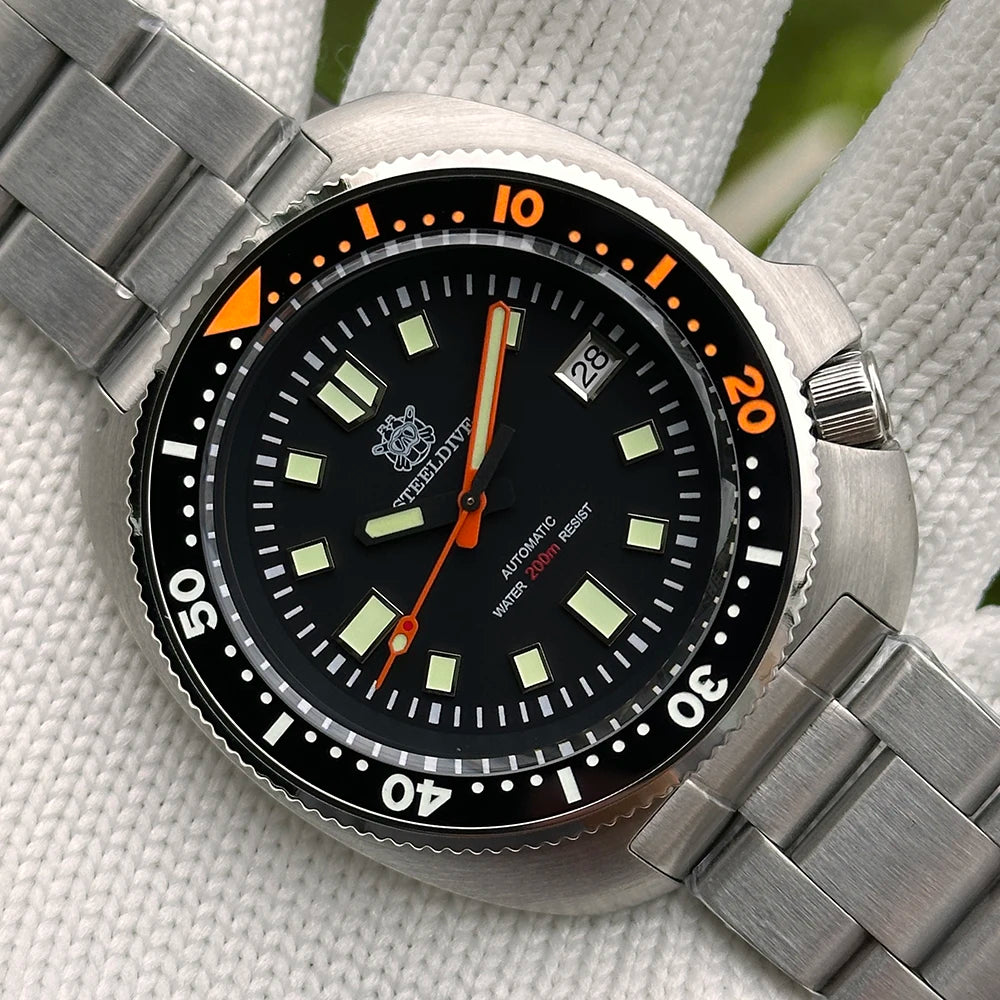 STEELDIVE SD1970C Classic Ceramic Bezel 200M Water Resistant Sapphire Glass AR Coating Mens Automatic Watch NH35 Dive Watches