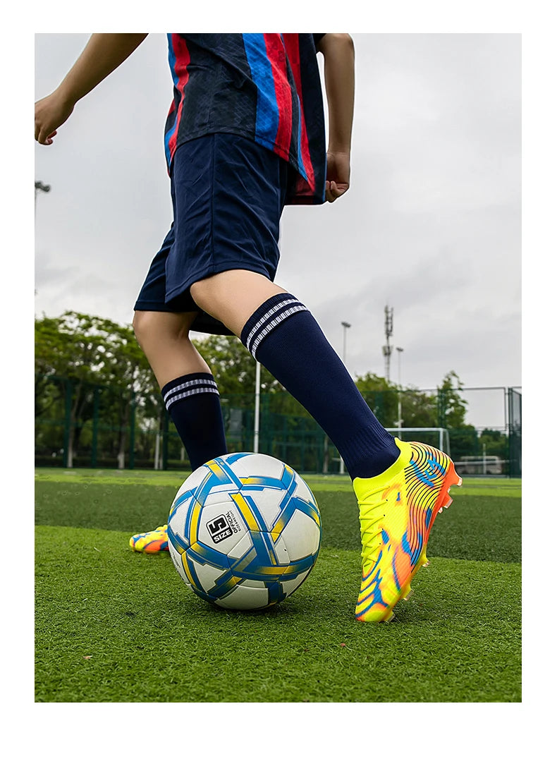 New Men Soccer Shoes Match Outdoor Sneakers Grass Cleats Hot-selling Football Boots Non-Slip Boys High-quality High-top Light