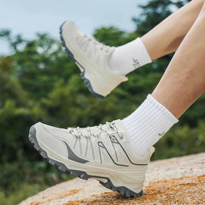 New Large Outdoor Mountaineering Shoes Men Spring and Autumn Mesh Breathable Sneaker Outdoor Travel Hiking Non slip Shoes
