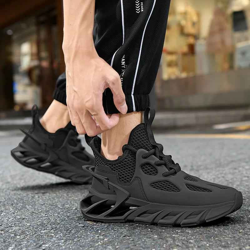 Mens Sports Shoes New Mesh Breathable Outdoor High Elasticity Running Shoes Fashionable Summer Comfortable Sports Tennis Shoes