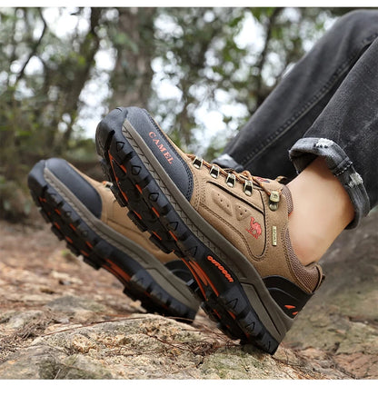 Classic Black Men's Hiking Shoes Outdoor Low Climbing Walking Shoes For Men Trekking Sneakers Non-Slip Mountaineering Shoes Man