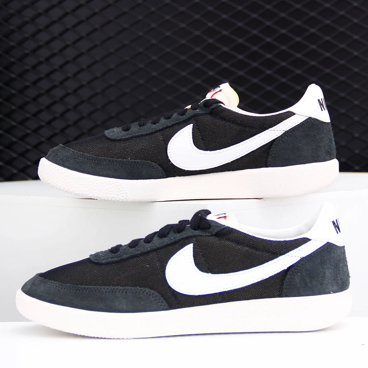 Nike Authentic Unisex Retro Lightweight Casual Skate Shoes DC1982-001