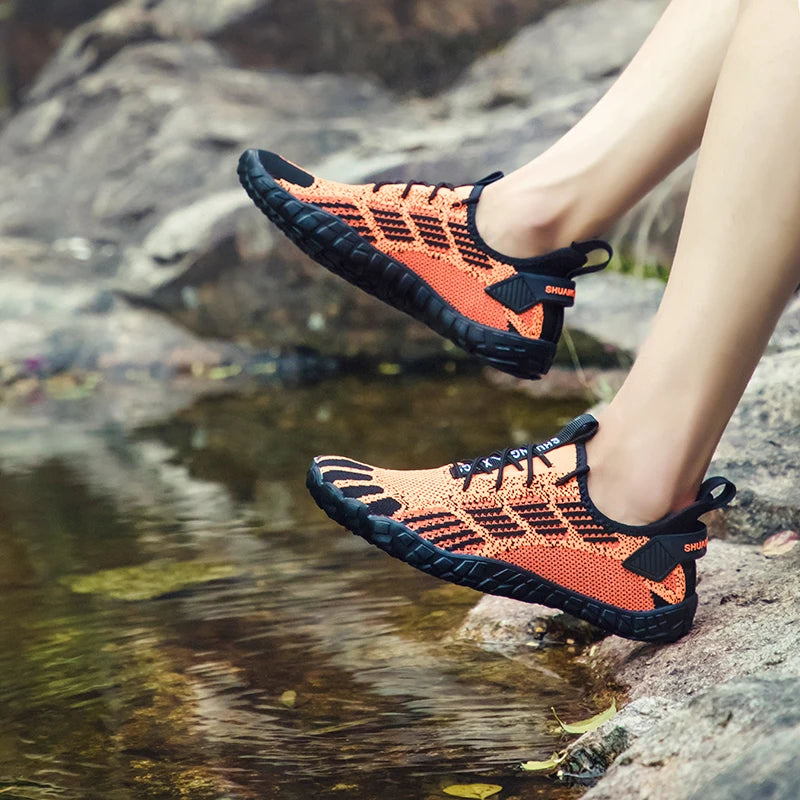 Water Shoes for Men Barefoot Beach Shoes Breathable Sport Shoes Quick Dry River Whtie Sea Aqua Sneakers Soft Beach Sneakers