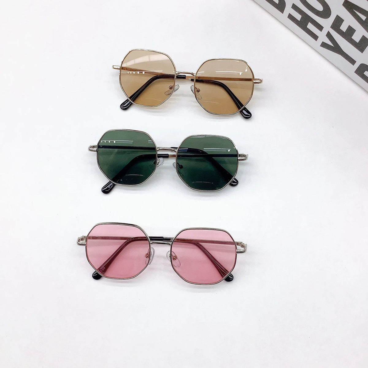 New  Version Of Children's Travel, Shading , SunglaSSeS For Boys Girls, Sun And UV Protection Glasses