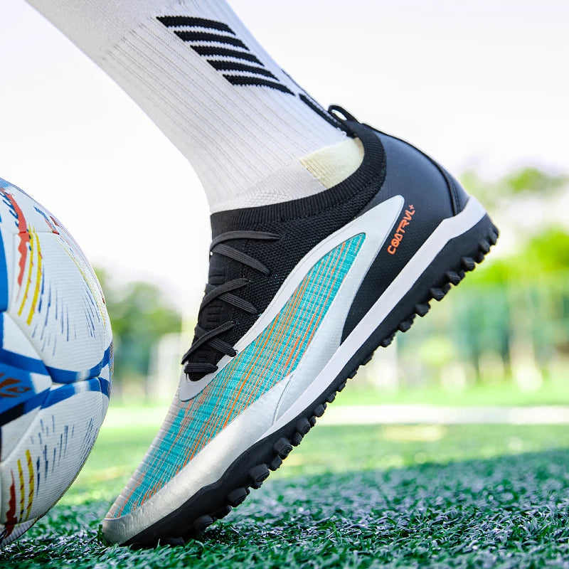 Men New TF Football Boots Sneakers Professional Society Casual Male Soccer Shoes Futsal High Quality Football Shoes Training