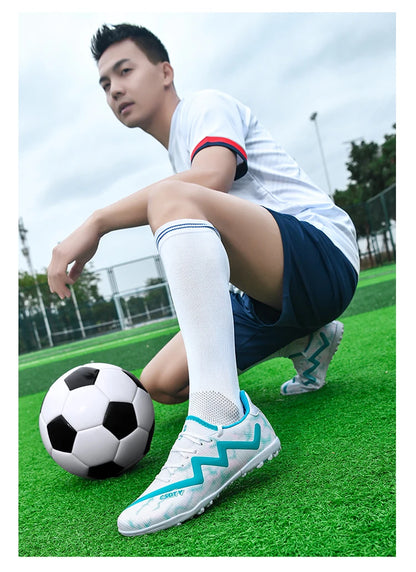 Mens Football Shoes Anti Slip Wear-resistant Grass Contest Training Youth Football Boots Light Five-a-side Soccer Shoes for Man