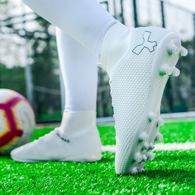 Men Quality Soccer Shoes Durable Boys Football Boots Lightweight Children Football Shoes Futsal Training Sneakers Soccer Cleats