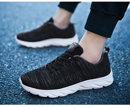 Pánské sportovní běžecké a joggingové boty, ležérní tenisky na ven, šněrovací, prodyšná síťovina, lehké tenisové a outdoorové vycházkové boty, velikosti 39-46