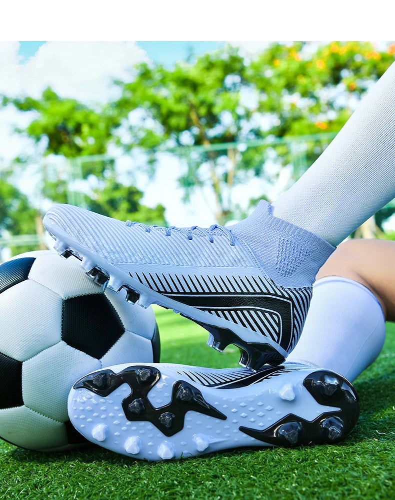New Men Professional Soccer Shoes Non-slip Football Boots Unisex Breathable Futsal Sports New Cleats Drop Shipping Ultralight