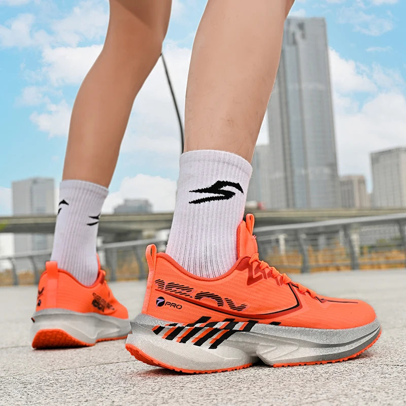Mens Sports Shoes New Marathon Casual Sports Lightweight Running Shoes Youth Comfortable Mesh Cushioning Outdoor Fitness Shoes