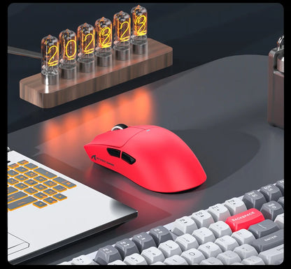 Mouse da gaming wireless ATTACK SHARK X11SE, tri-mode, ultraleggero 63g con sensore PAW3311, 22000 DPI, batteria 300mAh, doppio driver
