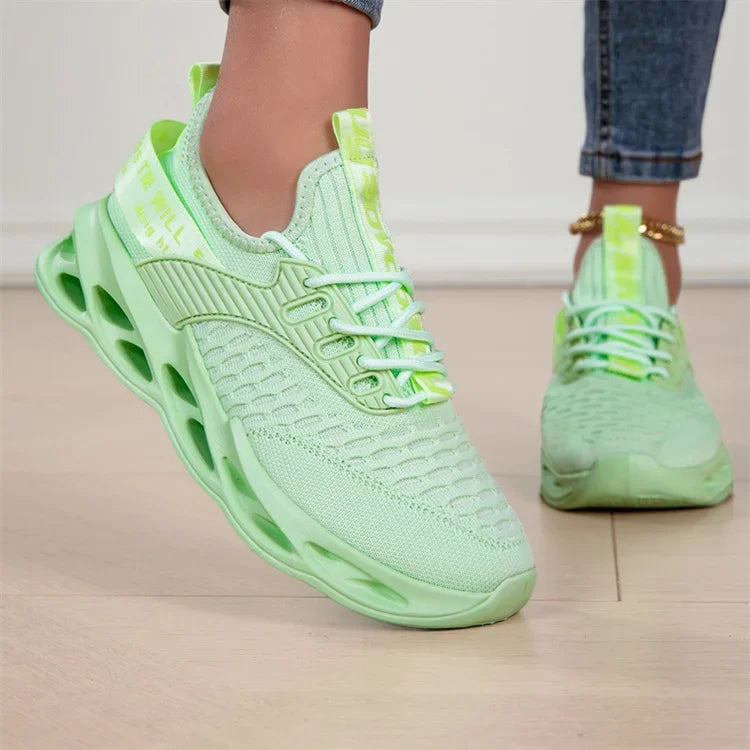 Hot Sale Pink Casual Sneakers Women Men Blade Shoes Big Size 46 Light Breathable Running Shoes Shoes Men Mesh Sports Sneakers
