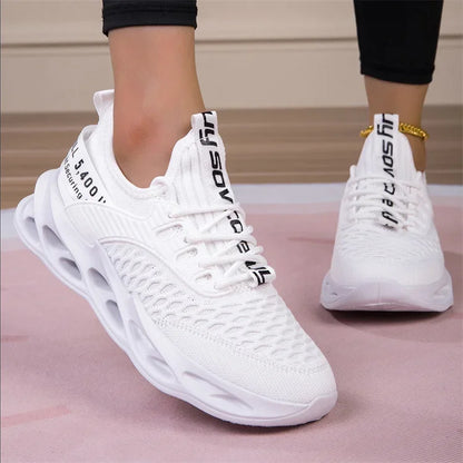 Hot Sale Pink Casual Sneakers Women Men Blade Shoes Big Size 46 Light Breathable Running Shoes Shoes Men Mesh Sports Sneakers