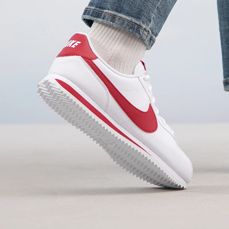 Nike Women's Shoes Cortez Basic Sl (Gs) Sports Shoes, Low-Top Sneakers, Lightweight and Comfortable Retro Casual Shoes 904764-101