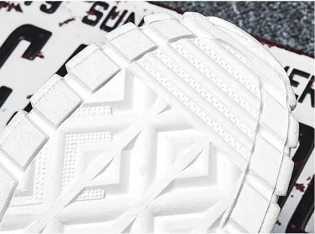Men's Canvas Shoes Male High Top Casual Breathable Sports Shoes Gray Skateboarding Vulcanized Shoes Comfort Sneakers 2025 New