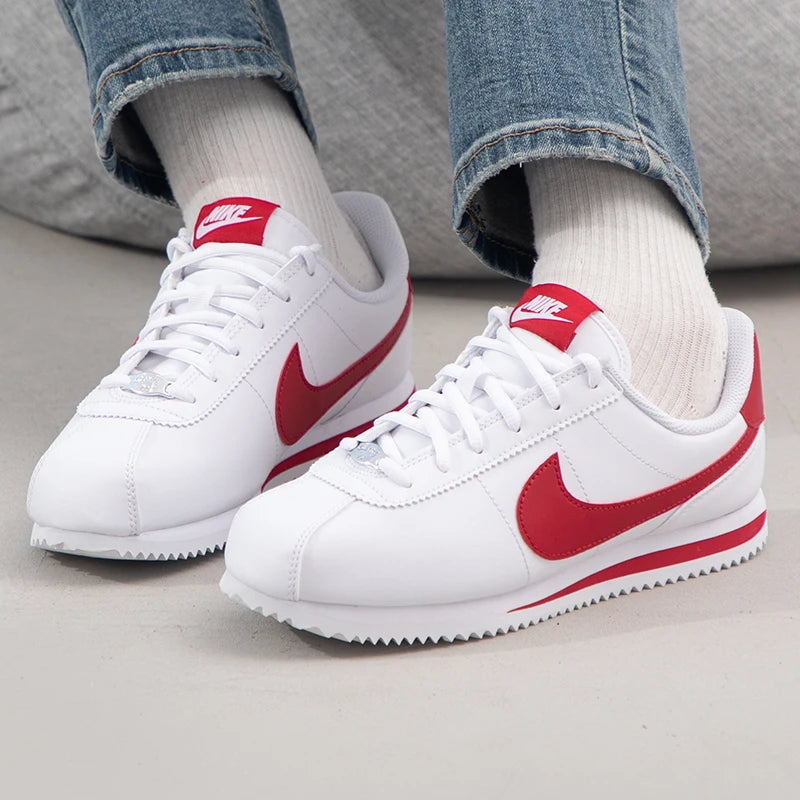 Nike Women's Shoes Cortez Basic Sl (Gs) Sports Shoes, Low-Top Sneakers, Lightweight and Comfortable Retro Casual Shoes 904764-101