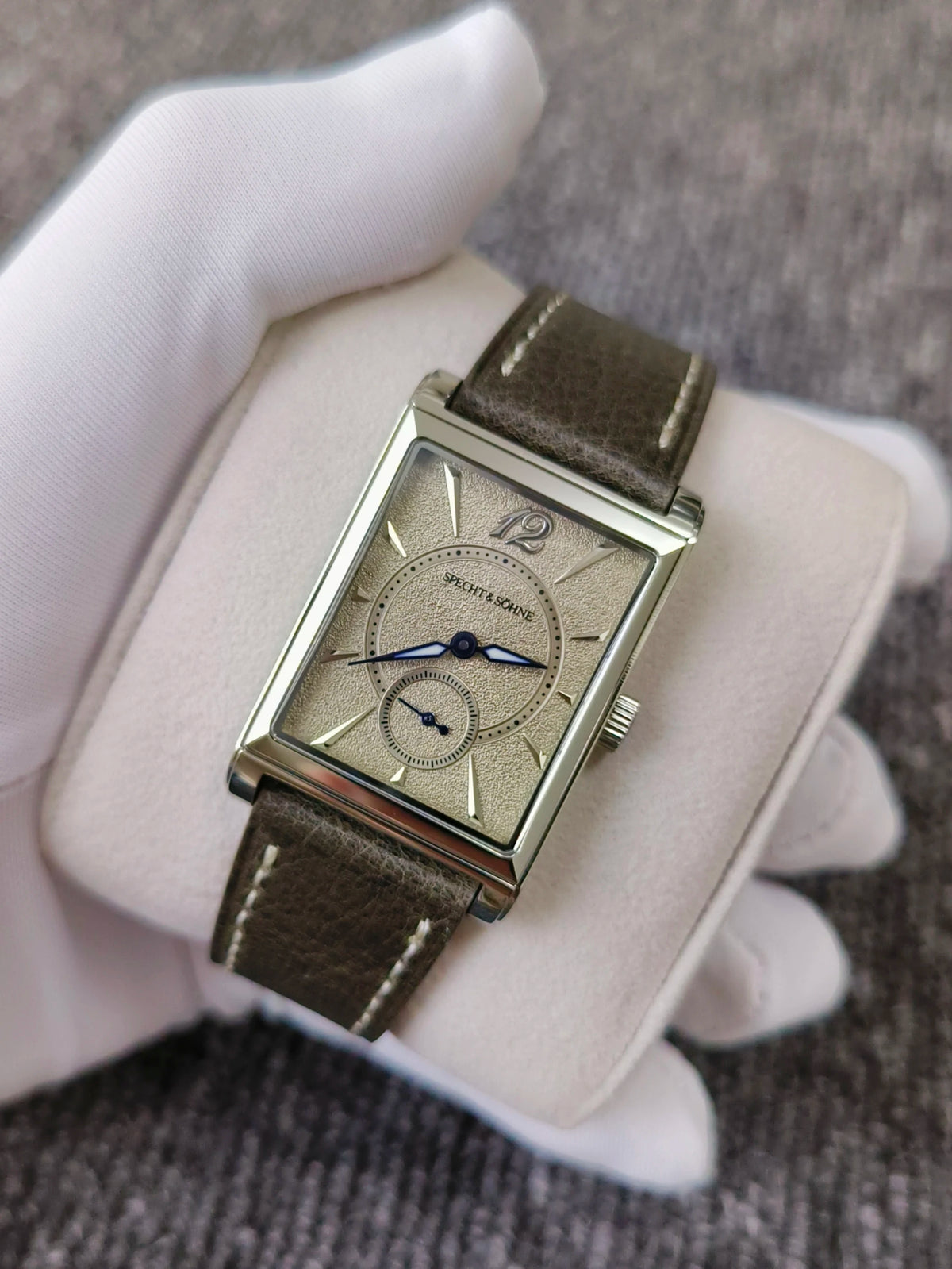2026 Specht&Söhne Ultra Thin 7.5mm Rectangular Watch Japan Quartz Movt Small Seconds Sandblasted Dial Grey Leather Strap Watch