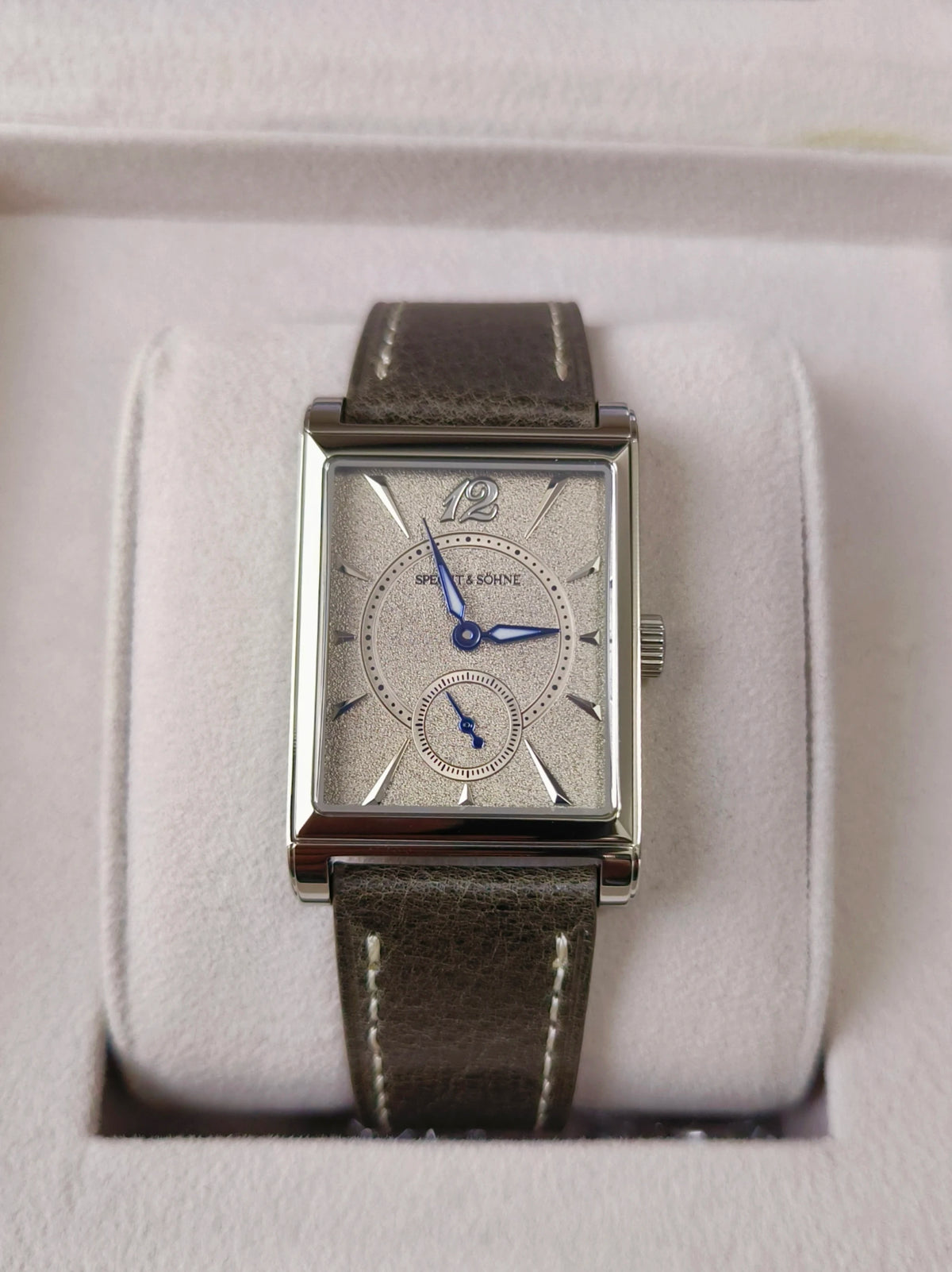 2026 Specht&Söhne Ultra Thin 7.5mm Rectangular Watch Japan Quartz Movt Small Seconds Sandblasted Dial Grey Leather Strap Watch