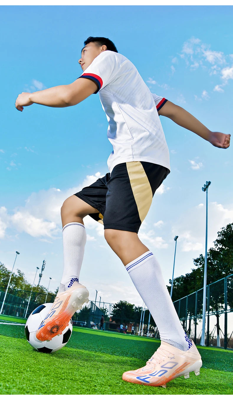New Men Soccer Shoes Match Football Boots Sneakers Non-Slip Grass Cleats High-quality Futsal Indoor Hot-selling High-top Outdoor