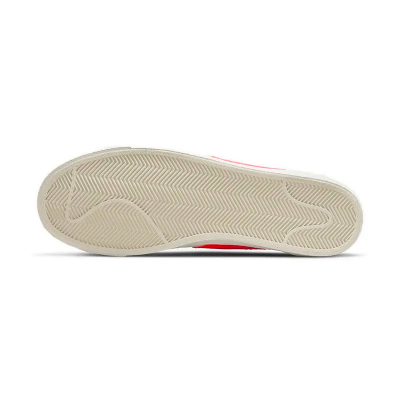 Nike Blazer Retro Casual Sneakers Classic Retro Design Comfortable Cushioning Versatile Styling Unisex Style DQ8769-100