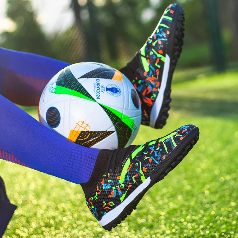 Turf Soccer Cleats Professional Men Football Boots Breathable Mesh Youth Soccer Shoes Anti Skid Male Sneakers Society Chuteira