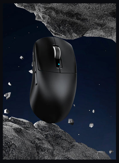 Mouse gaming wireless ATTACK SHARK R6 PAW3950MAX, polling 8Khz, ultraleggero 39g, MCU Nordic 52840, microswitch ottici Omron
