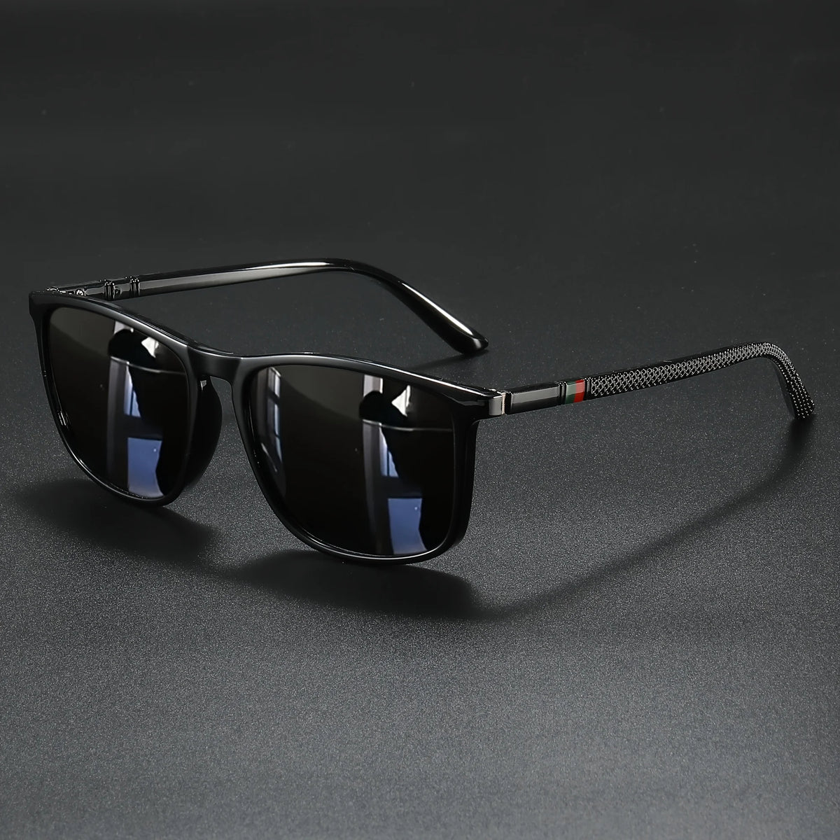 Classic Fashion Square Sunglasses - Lightweight Frame with Red/Green Stripe Temples, UV400 for Travel & Daily Wear
